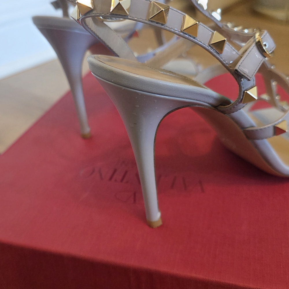 Valentino Garavani Studded Silver Heels - Picture 5 of 9